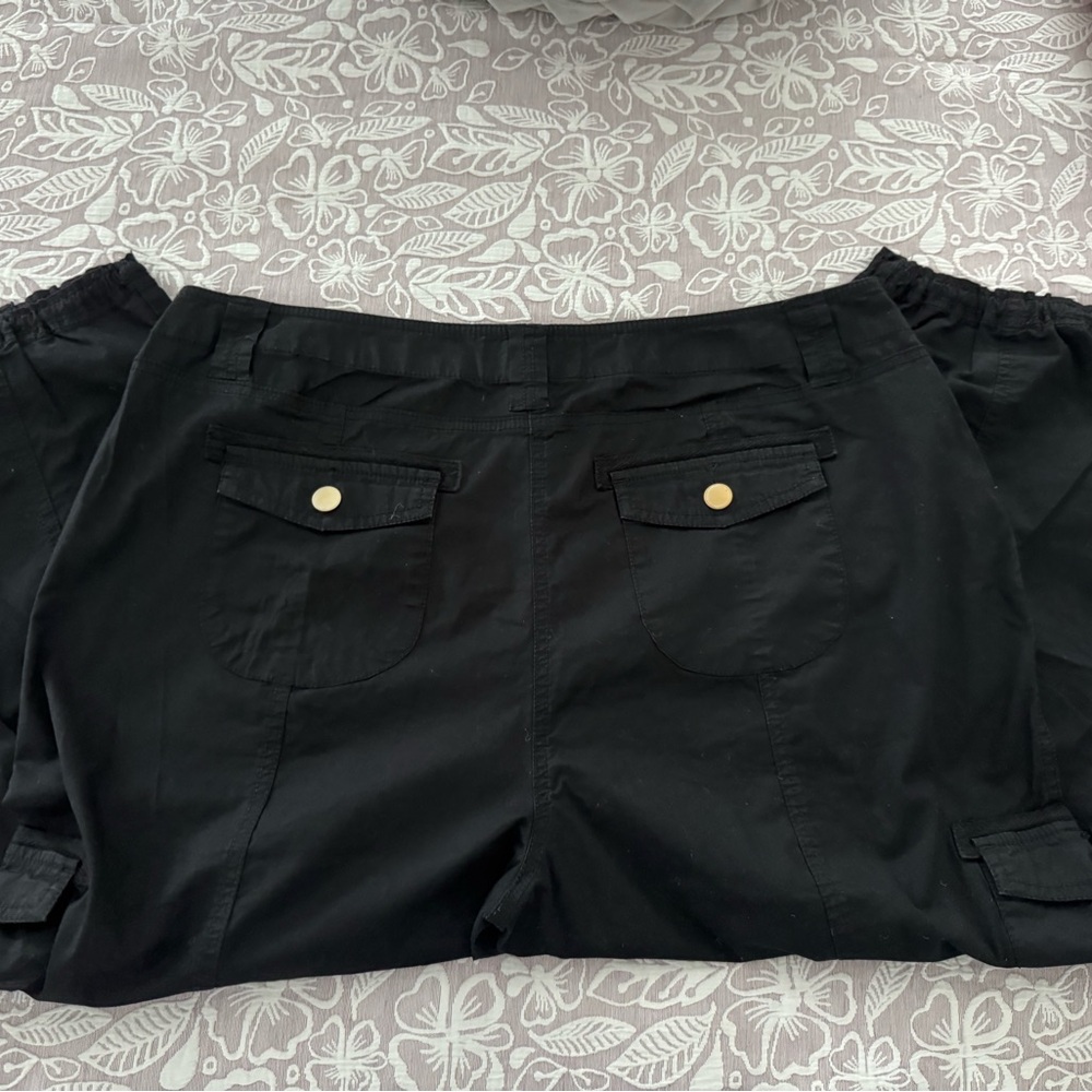Cargo Capris - Picture 2 of 3